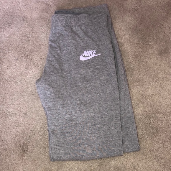Nike workout pants - Picture 1 of 2